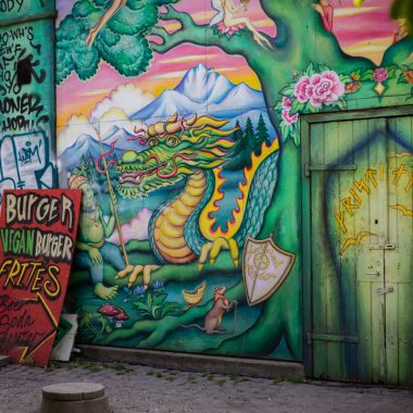 Streetart im Freistadt Christiania in Kopenhagen