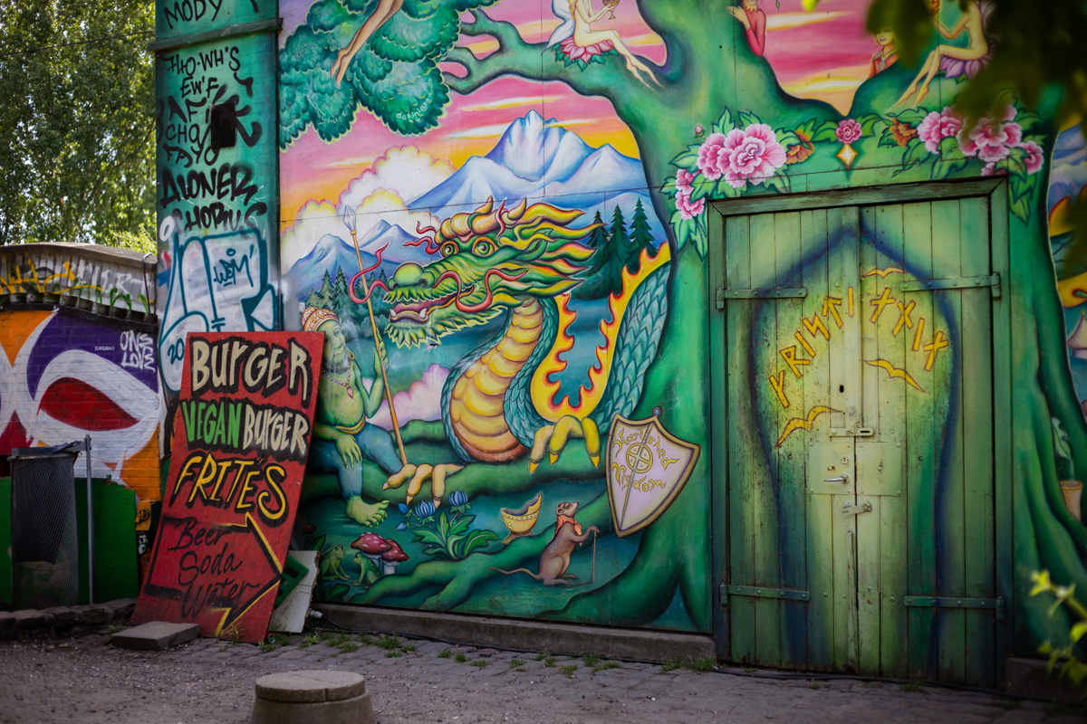 Streetart im Freistadt Christiania in Kopenhagen